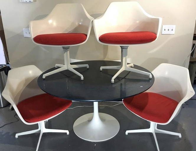 Mcm Burke Tulip Table And 4 Swivel Chairs
