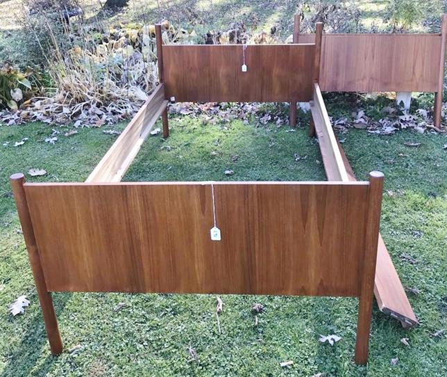 Pair of Westnofa Teak MCM Twin Bed Frames (1 of 9)
