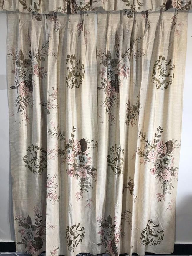 6 Panels of "Mentone" 1950's Hand Printed Bark Cloth (1 of 8)