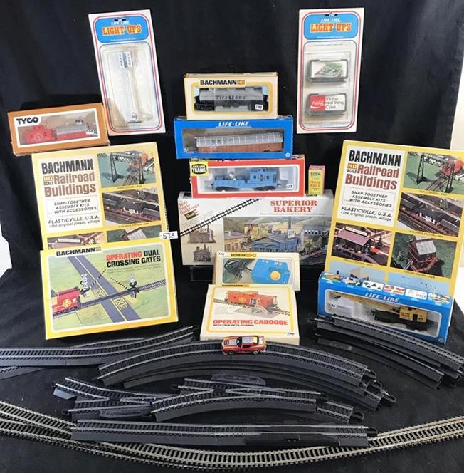 Large Group of Boxed HO Trains Accessories by Bachmann (1 of 5)