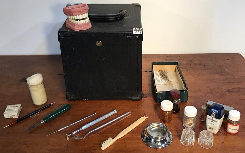 Dentists Travelling Tool Case/Complete Set of Learning (1 of 4)