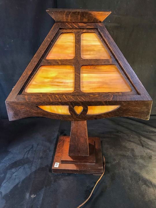 Mission Oak Arts and Crafts Table lamp w/carmel Slag (1 of 6)