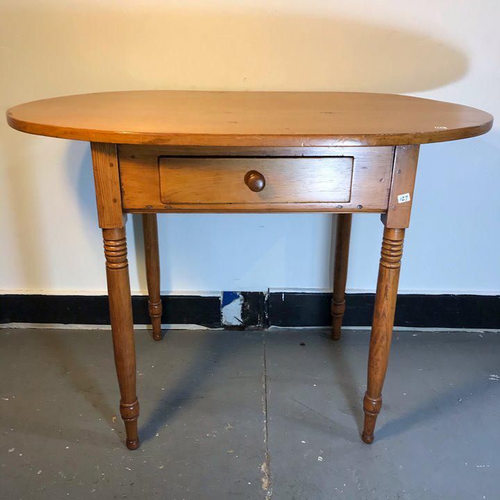 Early Pine Oval table (1 of 7)
