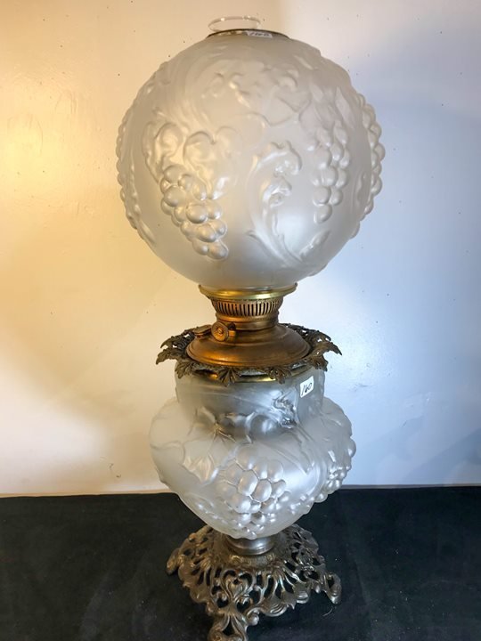 Rayo Satin Glass Gone w/ the Wind oil Lamp w/grapes (1 of 6)