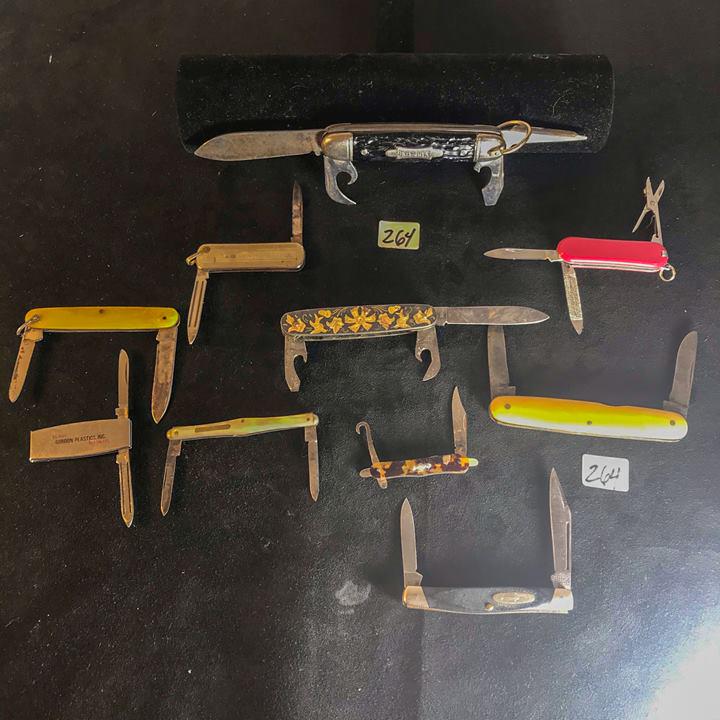 Group of 10 Fancky Pocket knives -Toledo, Imperial, (1 of 8)