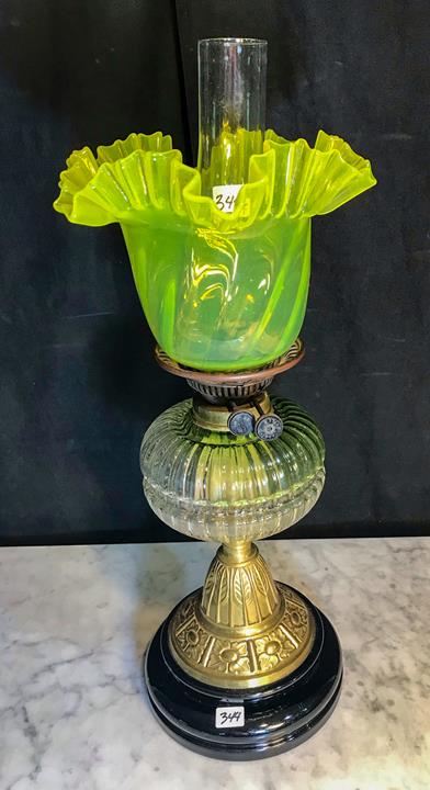 1860's Double burner Oil Lamp with Vasline Ruffled (1 of 5)