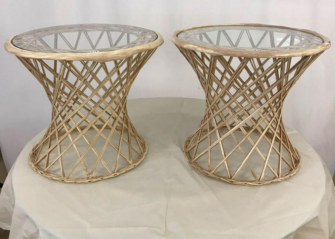 2 Russel Woodard Matching Glass-Topped Fiberglass Side (1 of 7)