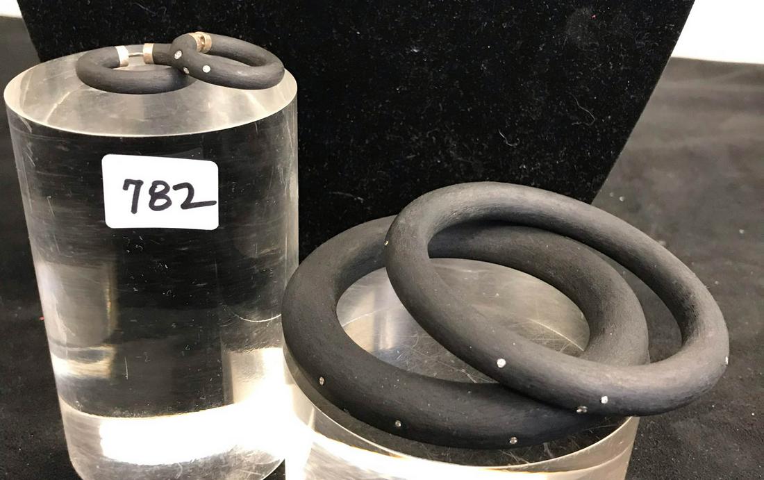 Andre Ribeiro Diamond and Rubber Bracelets and Earrings (1 of 7)