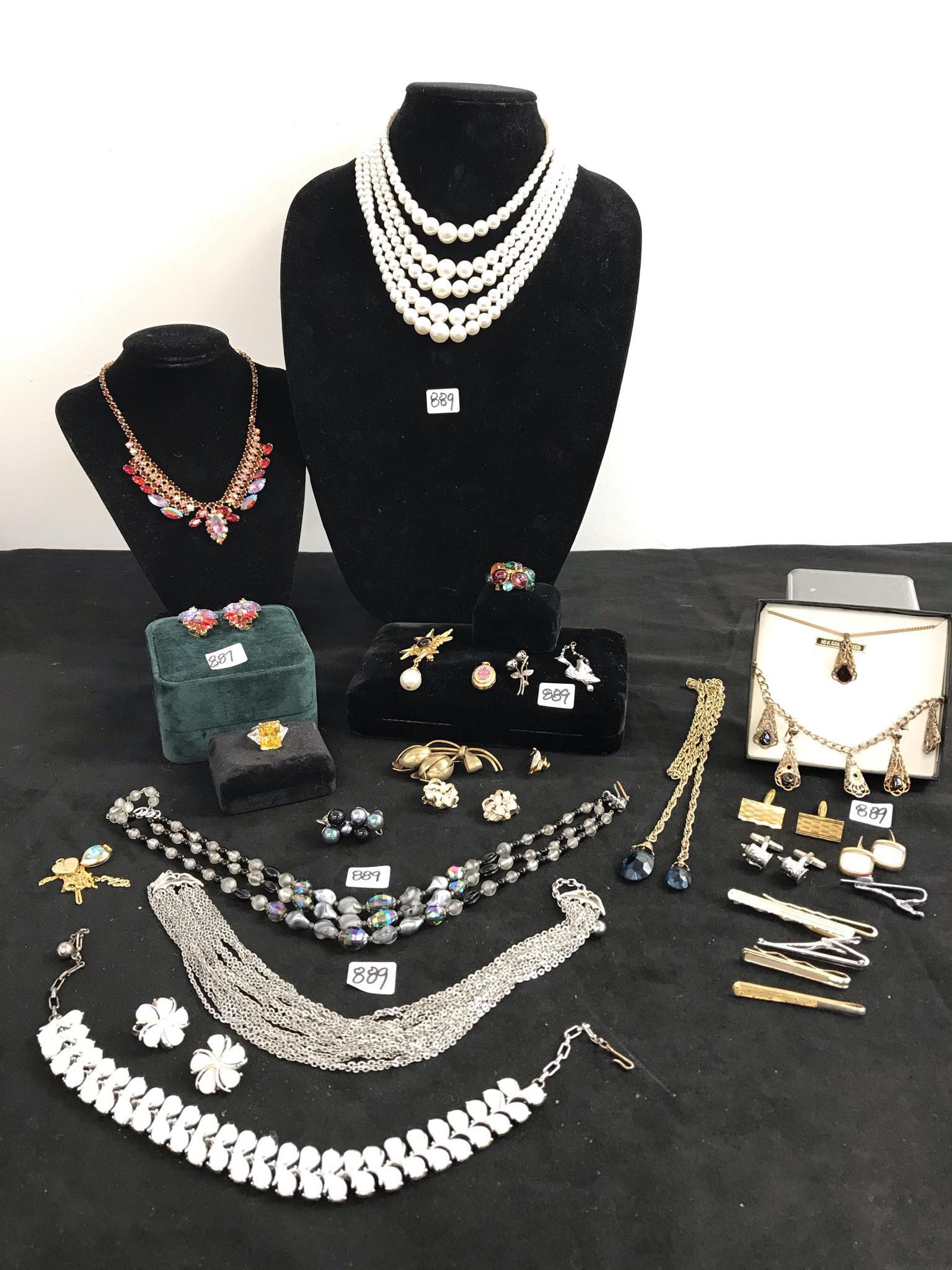 Large Group of High-Quality Vintage Costume Jewelry (1 of 7)