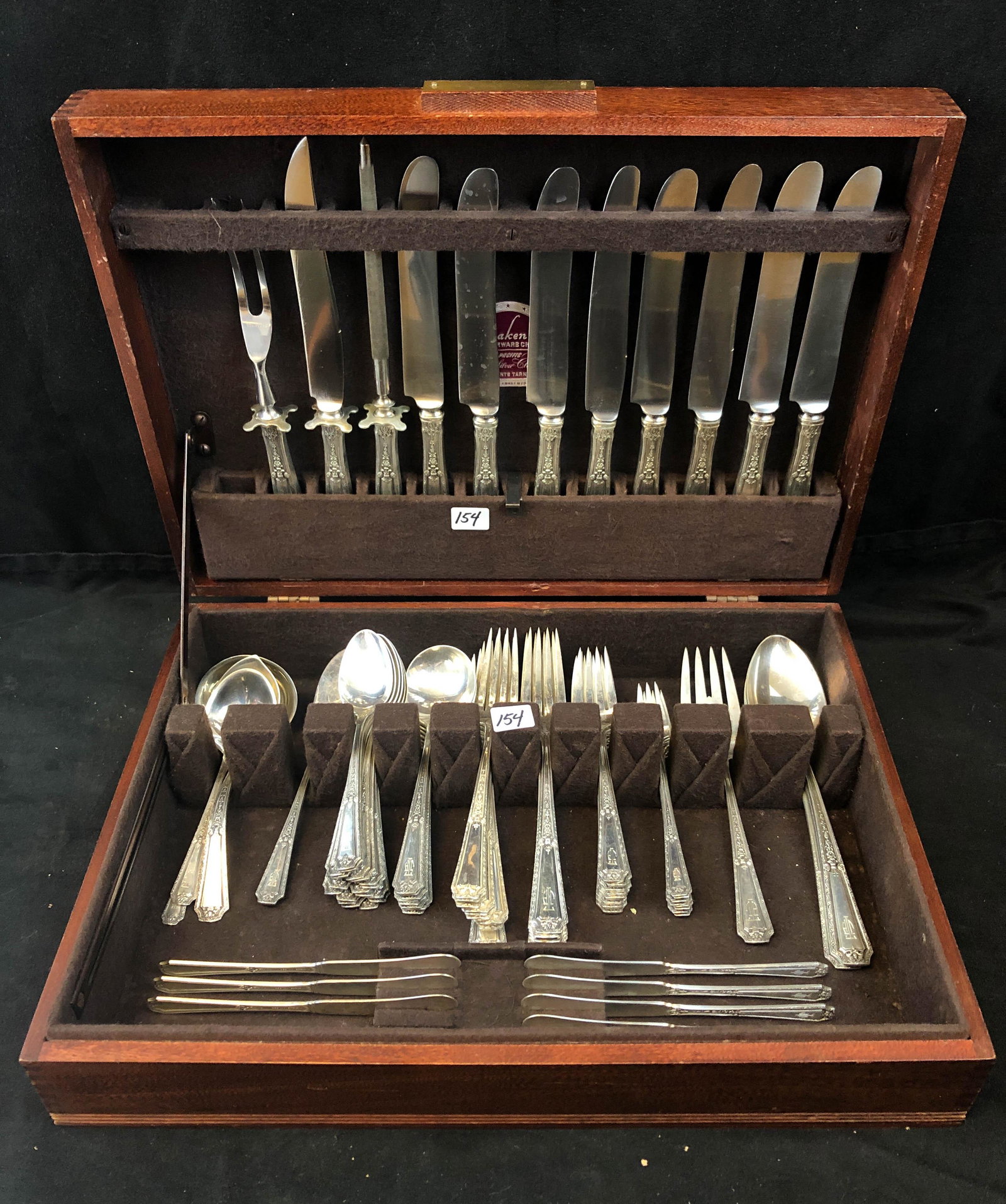 Sterling Silver Flatware Complete service 8, More!: This 1900's sterling silver flatware set is a complete service for 8 and includes the following: 8 Dinner Knives, 8 Dinner Forks, 8 luncheon forks, 8 desert forks, 18 teaspoons, 8 oyster forks, 8 soup