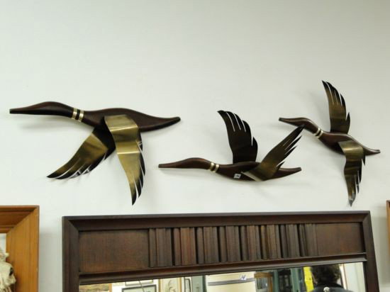 Large group of 1950's accesseries to include flyin: Large group of 1950's accesseries to include flying geese, panther cigarette box 2 cigarette cases and more Est. Value $30-$40