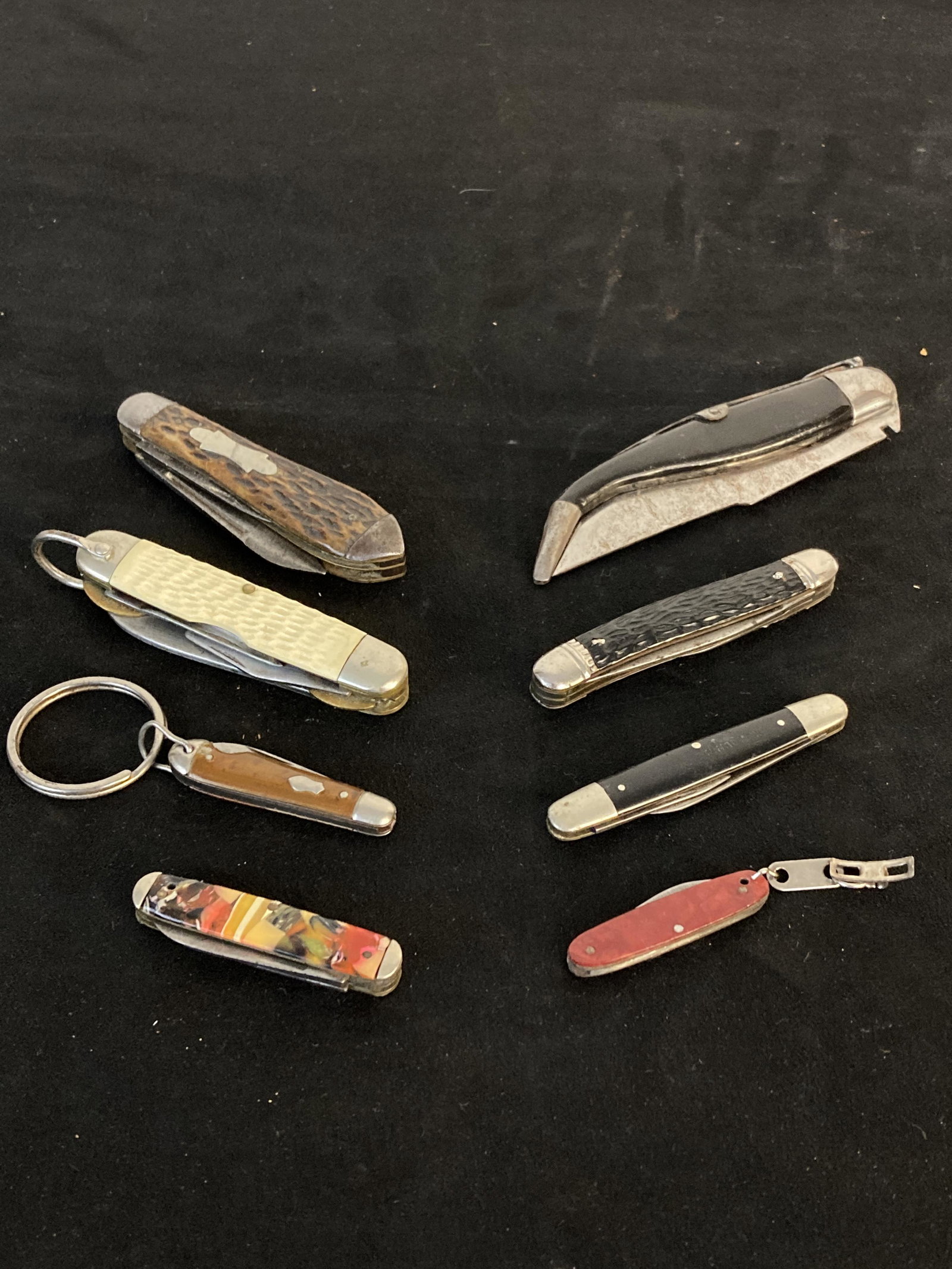 8 Collectible Pocket Knives (1 of 17)