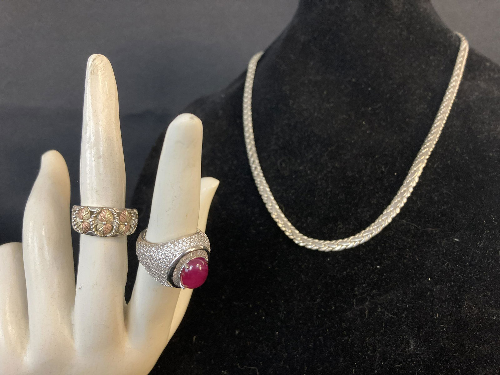 Group of Sterling Silver Necklace and Rings (1 of 8)