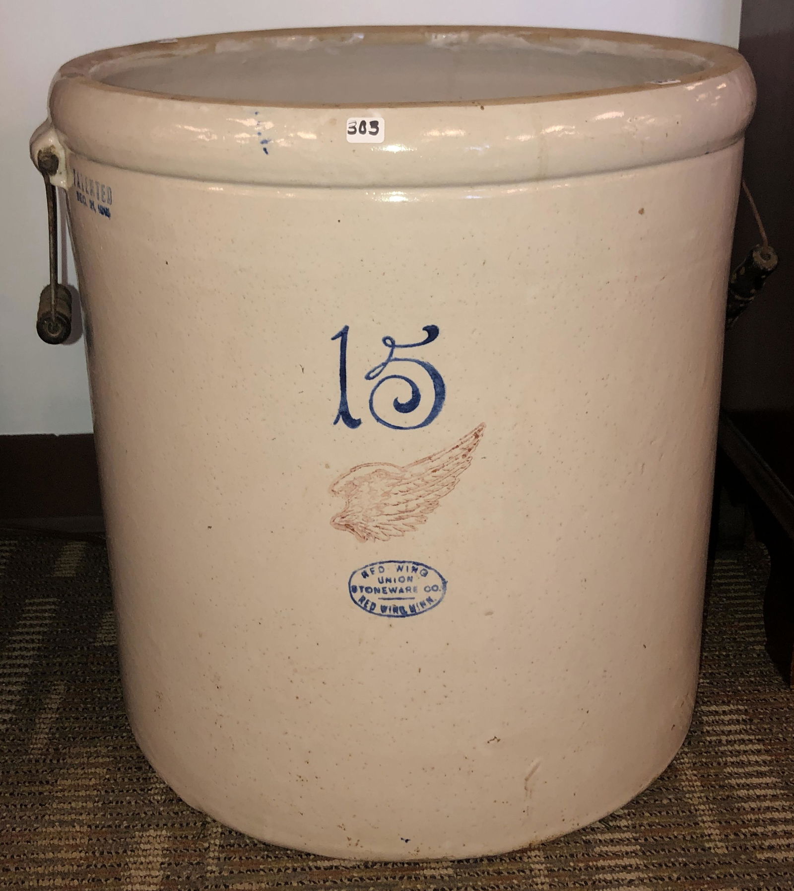 15 Gallon Redwing Crock (1 of 5)