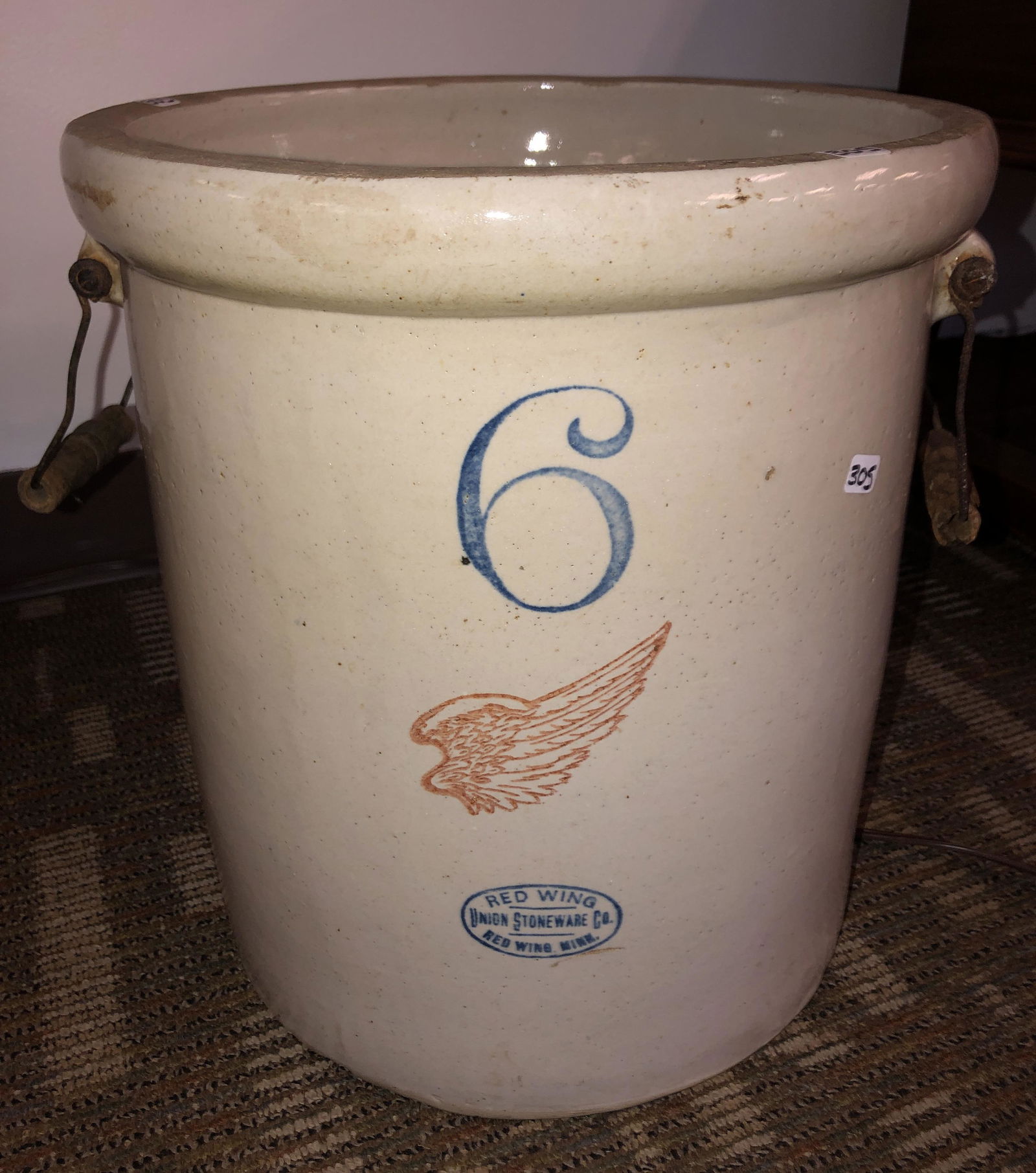 6 Gallon Redwing Crock with Applied Handles (1 of 5)