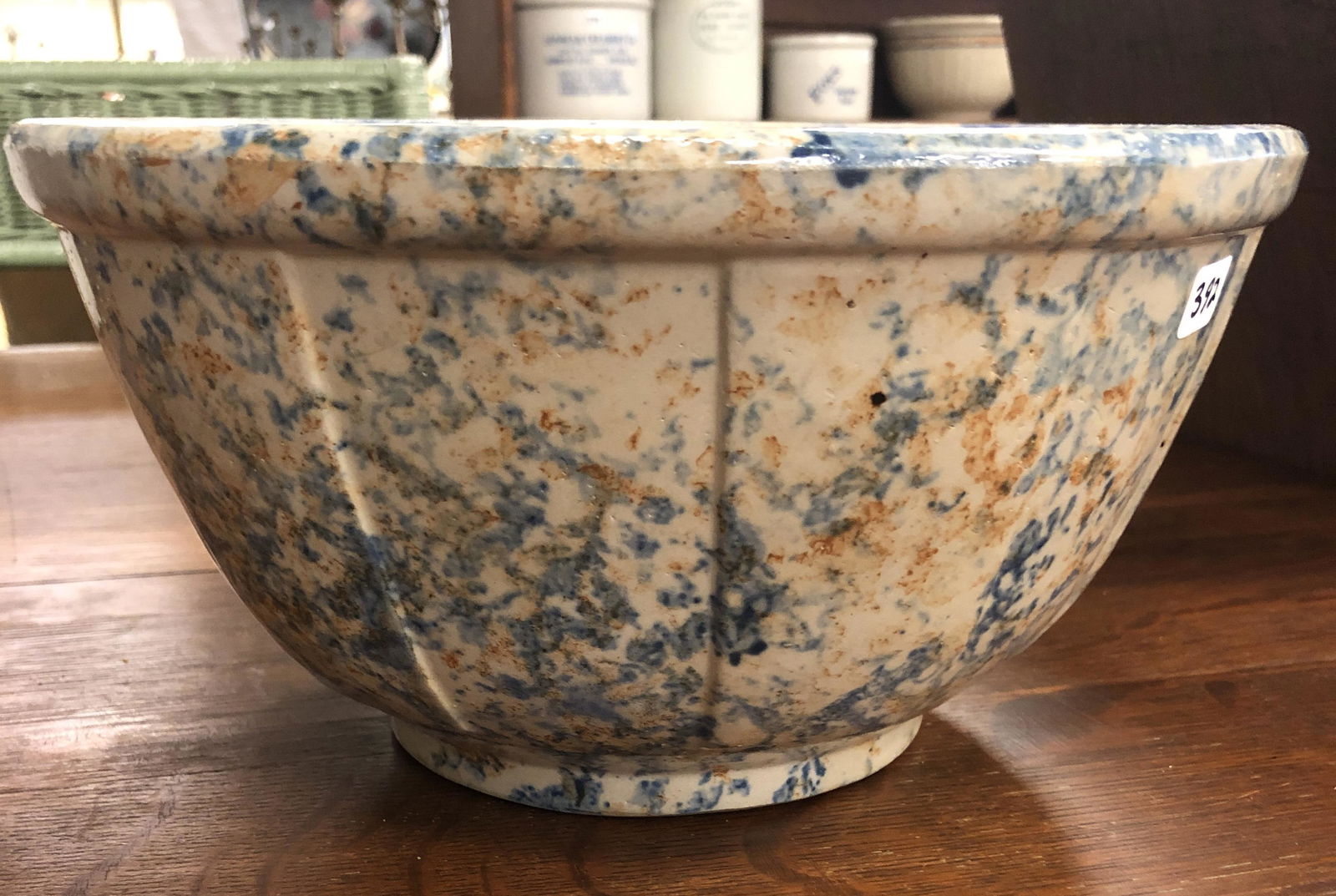 Large Spongeware Mixing Bowl (1 of 4)
