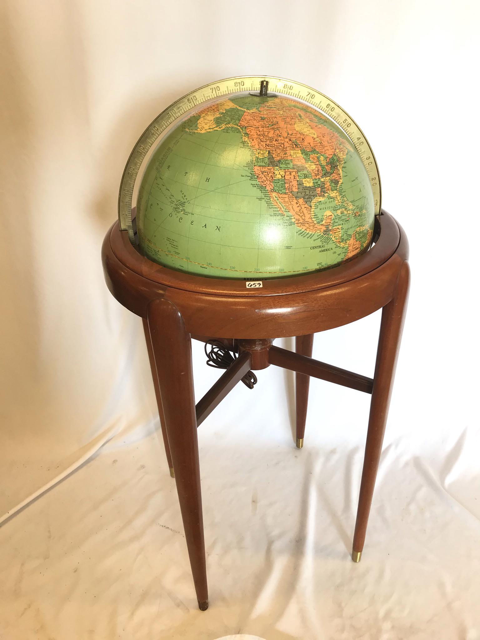 1960's Floor Standing Ligthing Globe (1 of 4)