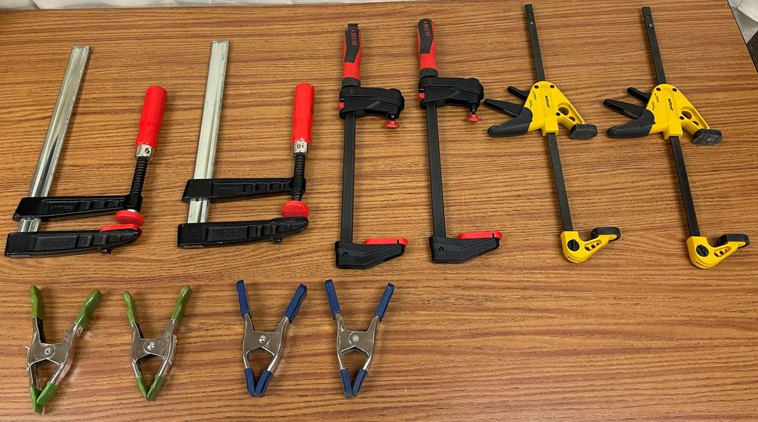 Lot of 10 clamps to include 2 screw clamps, 4 bar clamps and 4 spring clamps - all in excellent (1 of 4)