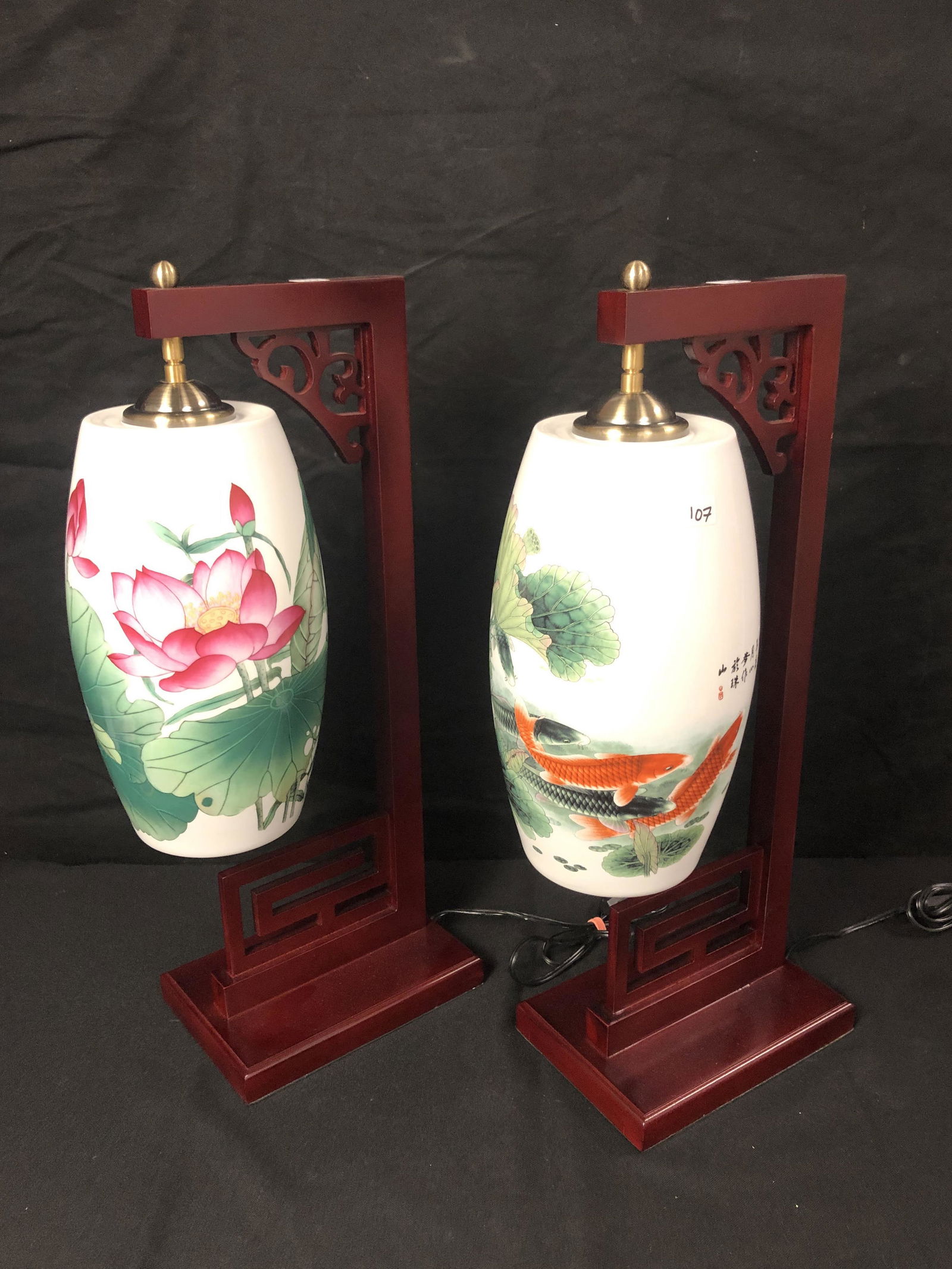 Pair of Contemporary Japanese Lantern Lamps (1 of 6)