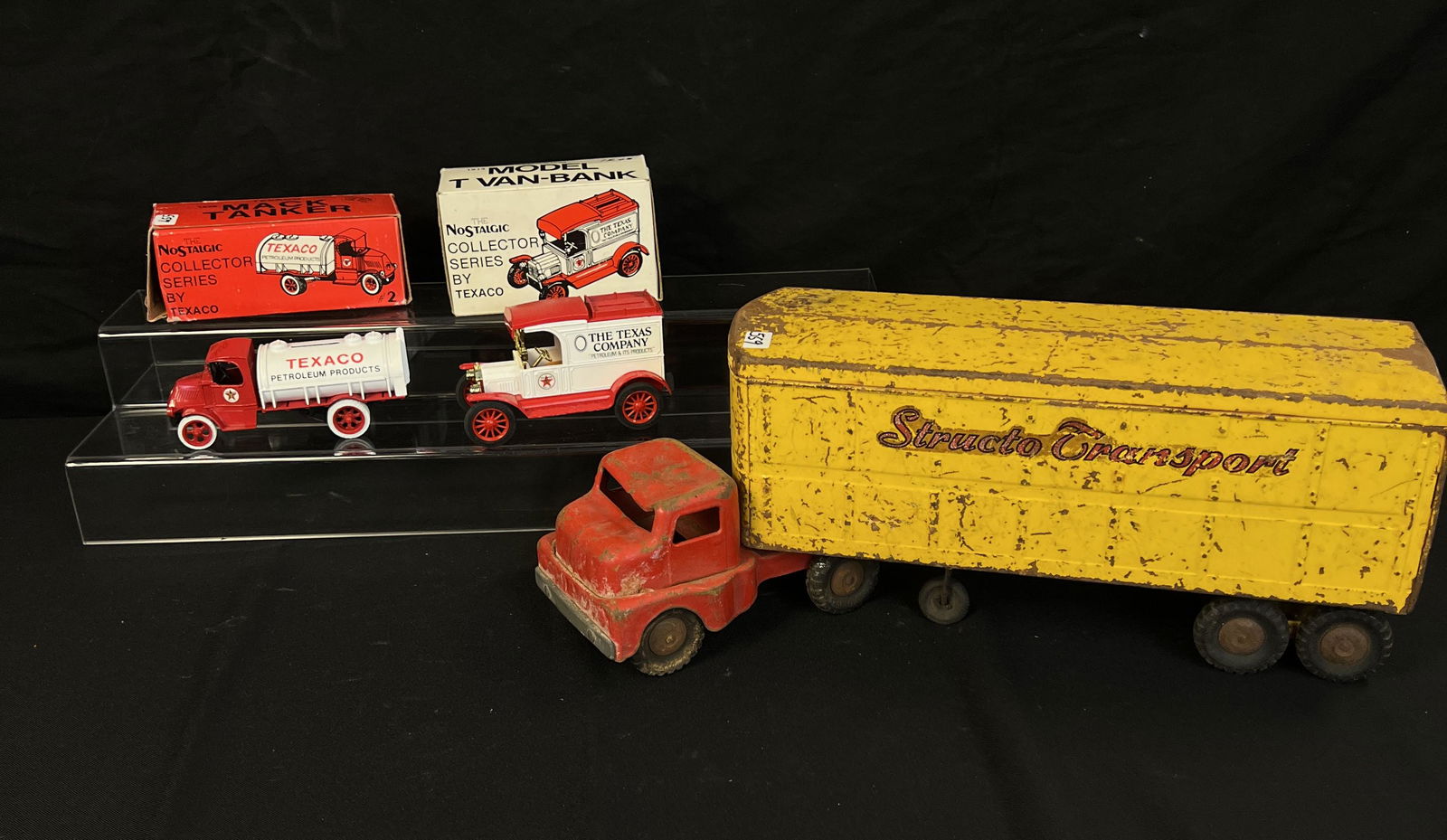 Structo Metal Truck, 2 Ertl Texaco Trucks (1 of 11)