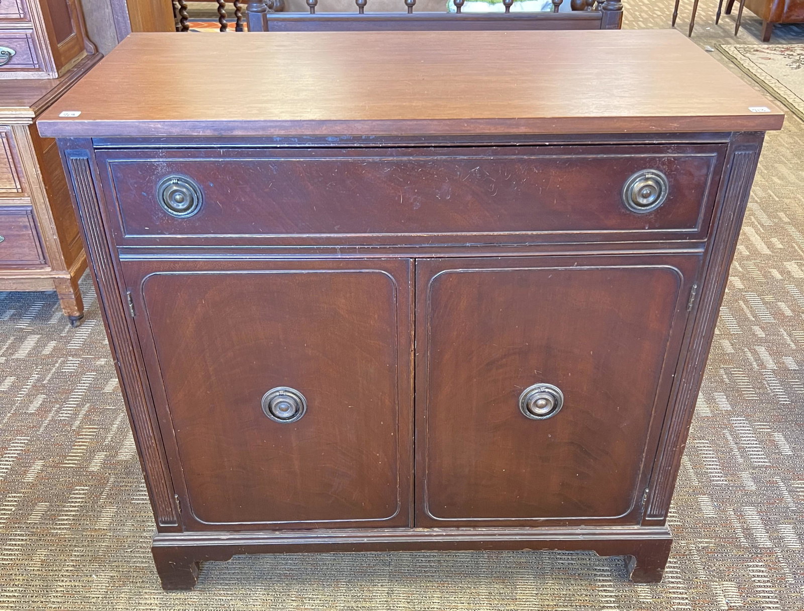 Mahogany Double-Door Single-Drawer Side Server (1 of 6)