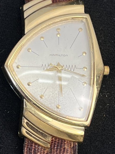 Hamilton Ventura Men's Wristwatch (1 of 6)