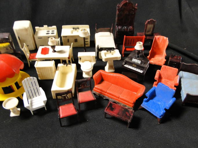Large Assortment Of Plastic Doll House Furniture B