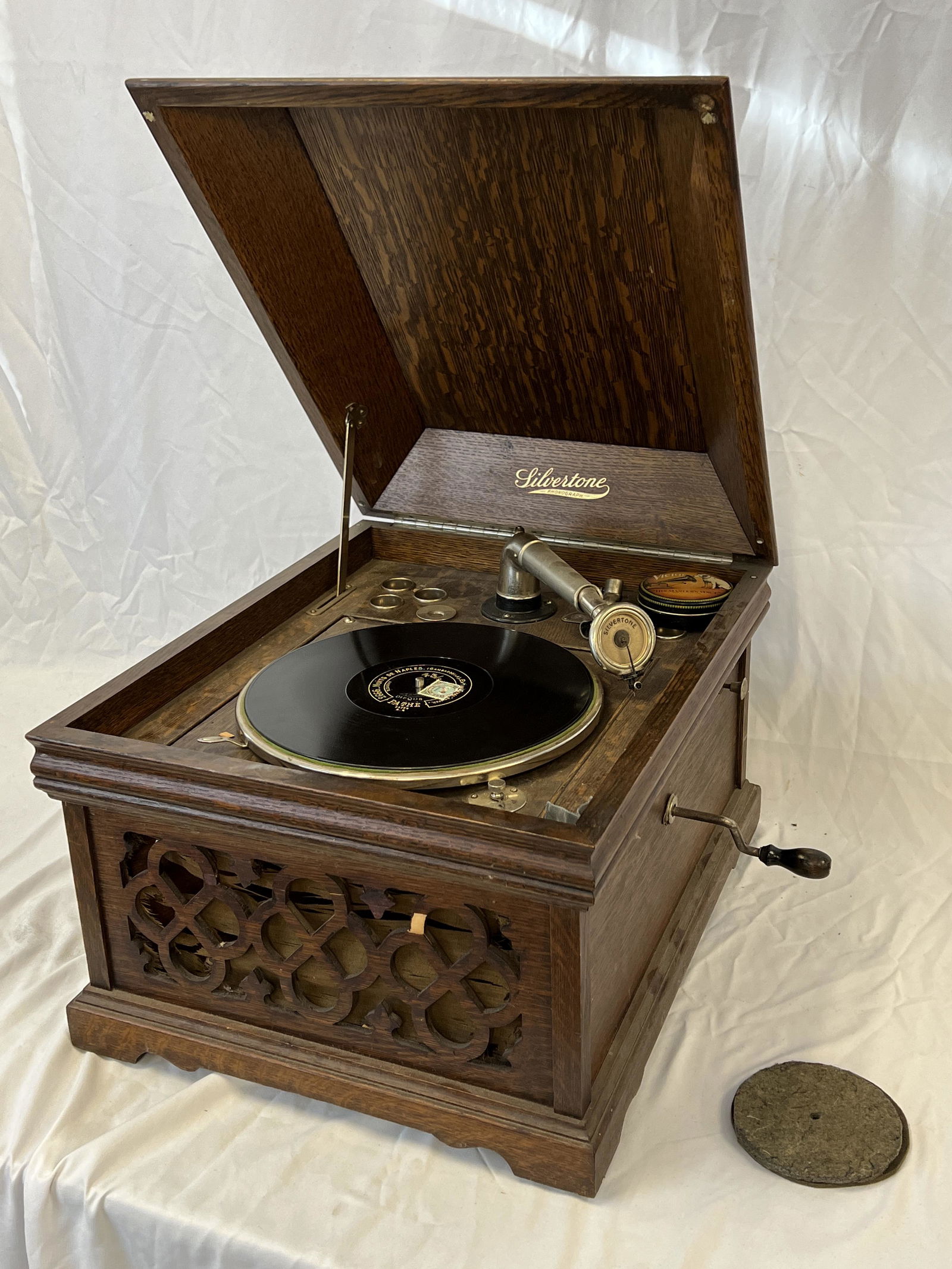 Antique Silvertone Table Top Record Player (1 of 7)