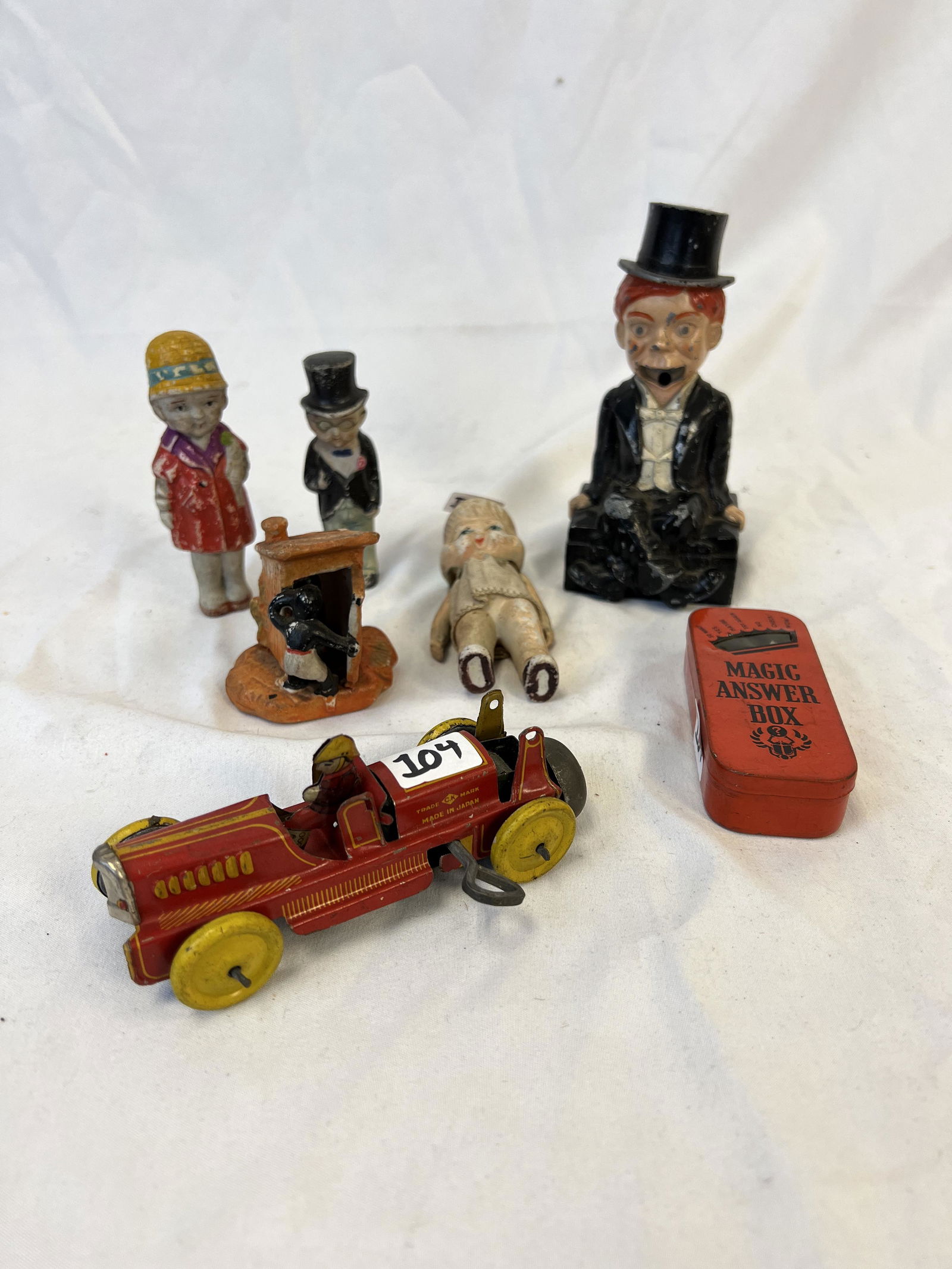 Wind-Up Lithograph Firetruck & Toys, Figurines (1 of 8)