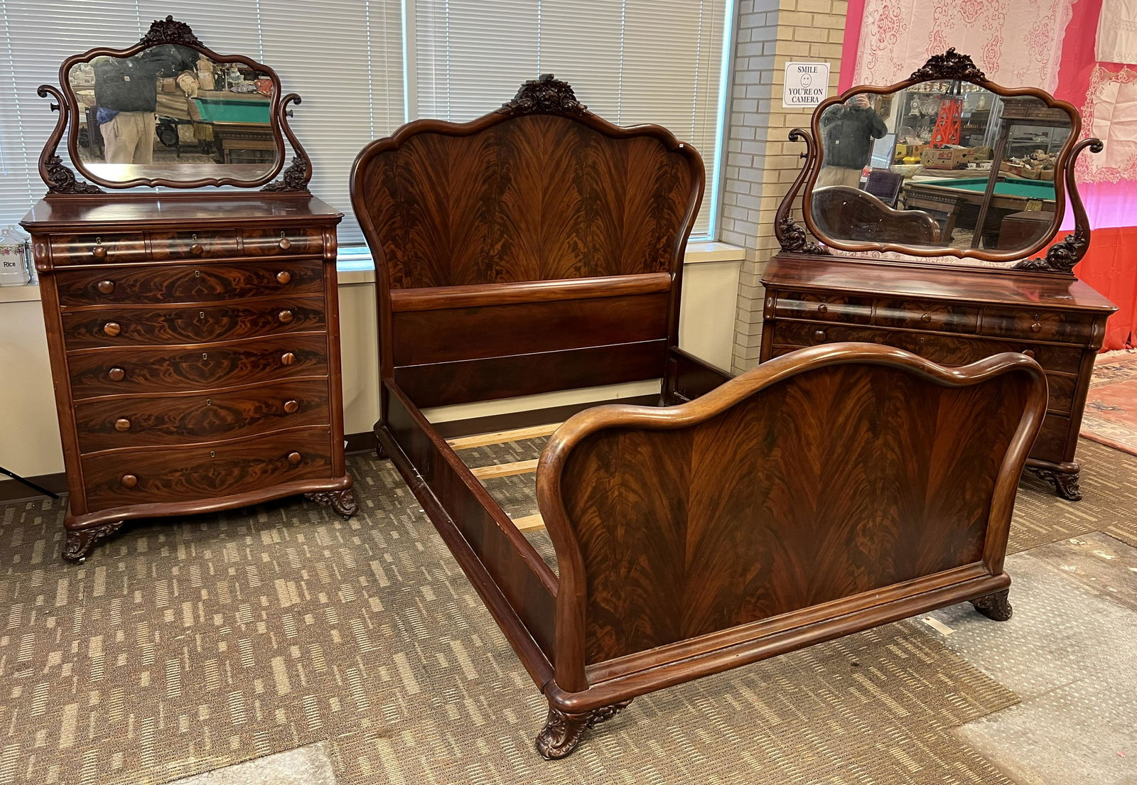Outstanding 3pc. Widdicomb Bedroom Suite (1 of 20)