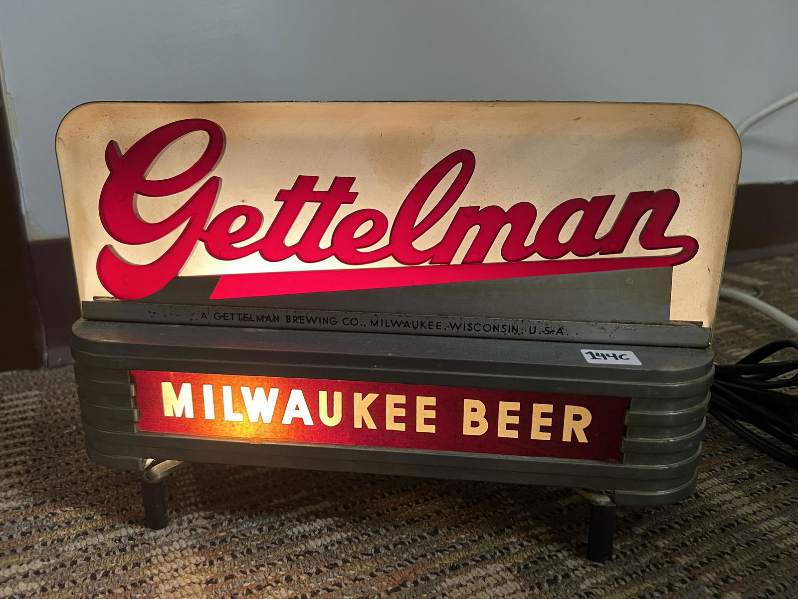 Art Deco Gettelman Beer Sign (1 of 6)