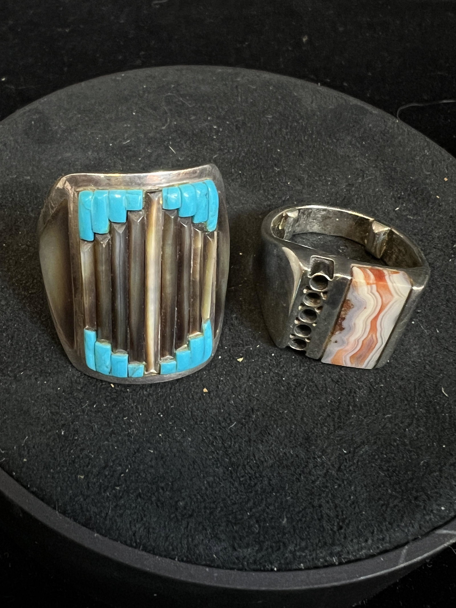 Two Sterling Mens Rings (1 of 8)