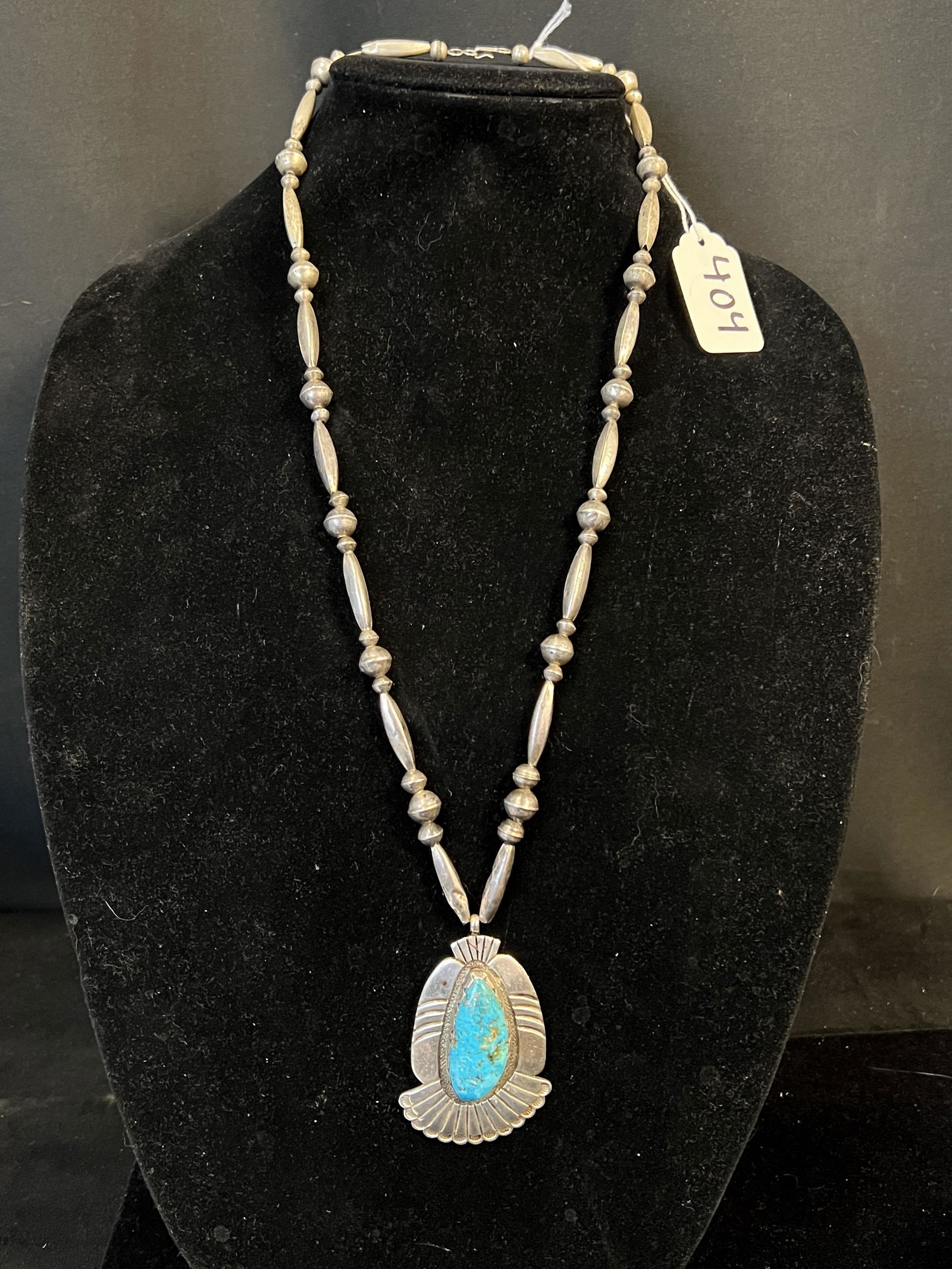 Outstanding Kewa Pueblo Sterling and Turquoise Necklace (1 of 6)
