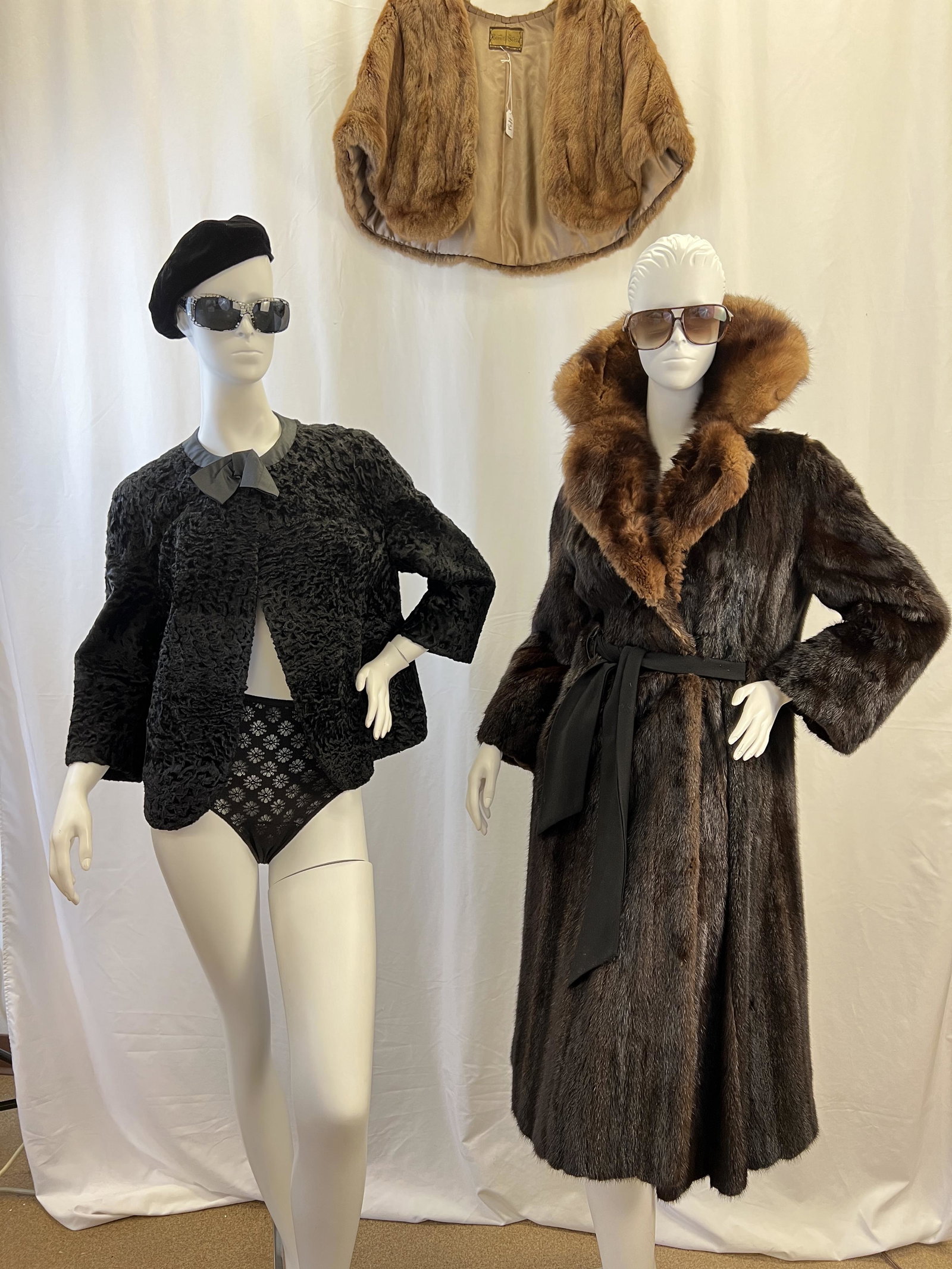 3 VIntage Furs, Mink, Jacket, Cape (1 of 19)