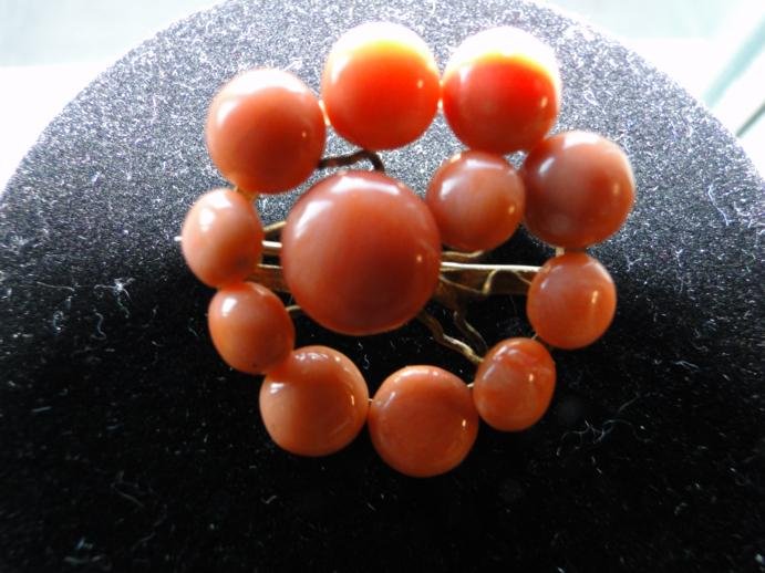 Edwardian pink coral broach: Edwardian pink coral broach