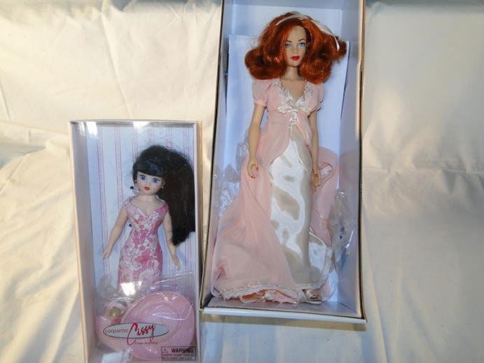 Effanbee's Brenda Starr Reporter doll and Coquette: Effanbee's Brenda Starr Reporter doll and Coquette Cissy doll both with original blothing and box