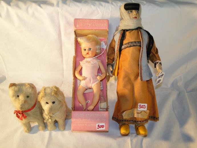 Tiny Tears doll, cloth doll and two stuffed animal: Tiny Tears doll, cloth doll and two stuffed animals