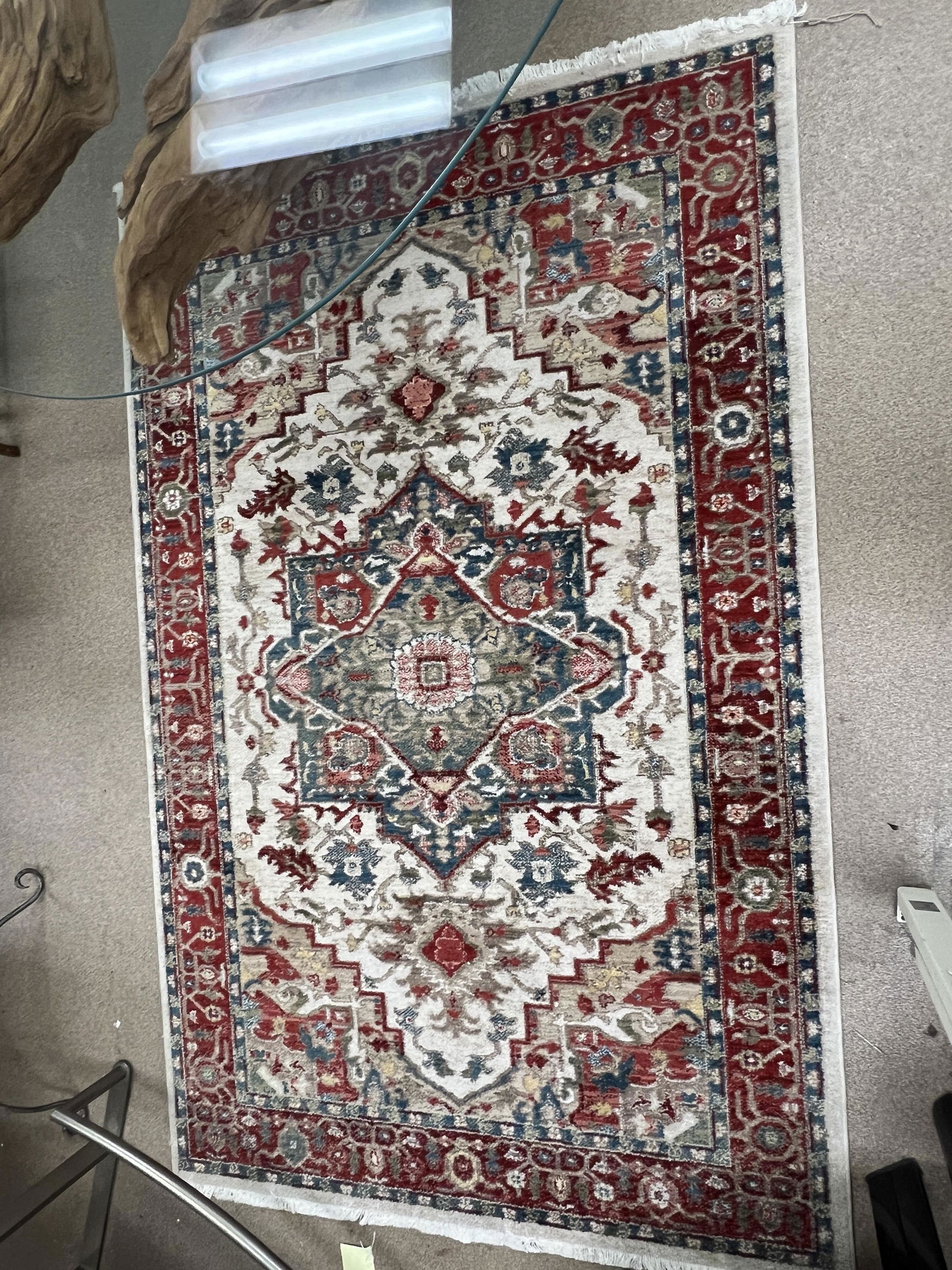 Quality Machine-Made Rug (1 of 4)