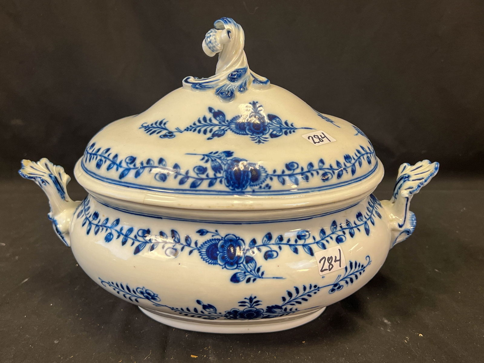 Cross swords mark Meissen tureen (1 of 2)