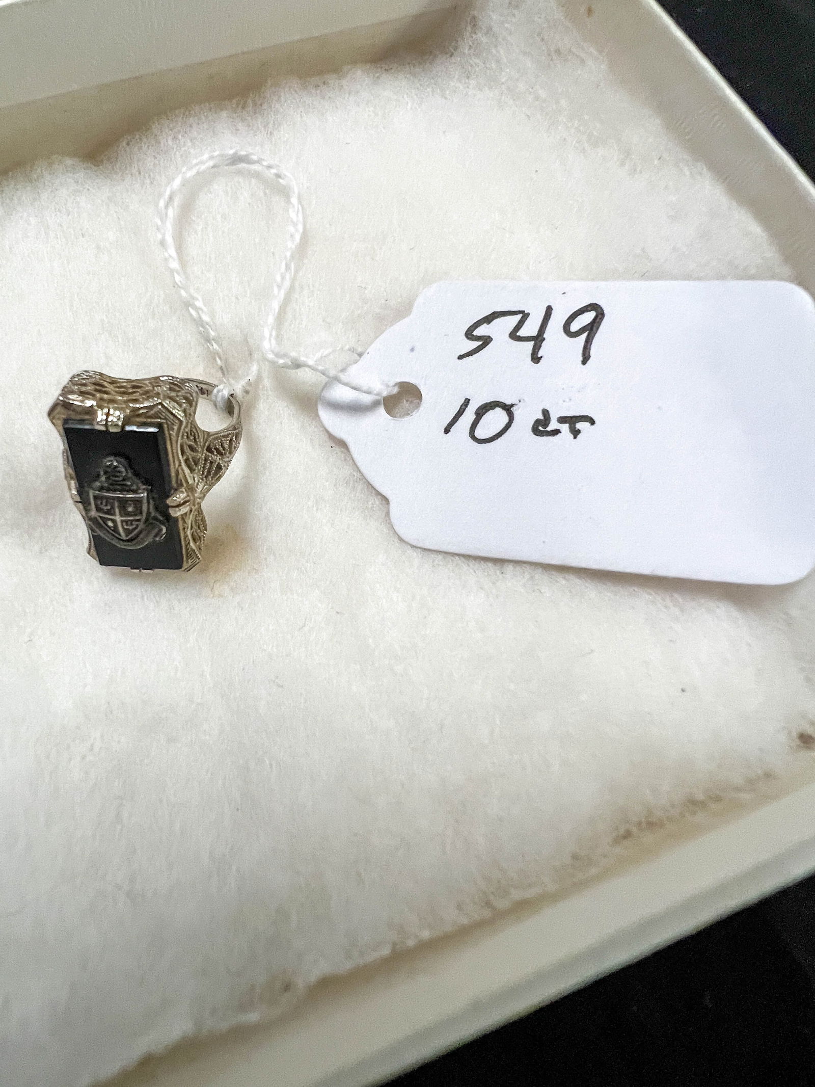 Art Deco 10K white gold with onyx stone size 5.5 (1 of 8)