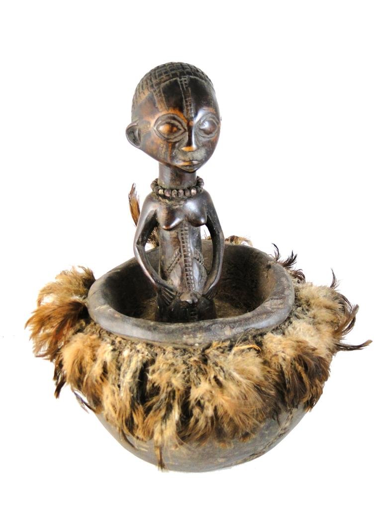 Tabwa Reliquary/offertory bowl, Tabwa tribe, from: Tabwa Reliquary/offertory bowl, Tabwa tribe, from Eastern Congo/Tanzania, obtained in Tanzania 2004, Clear patina showing age with this Tabwa half figure; scarification patterns "right" and typical fo