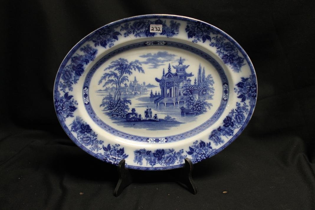 Large Royal Doulton "Madras" flow blue platter me: Large Royal Doulton "Madras" flow blue platter measuring 15-1/2" x 12-1/2"
