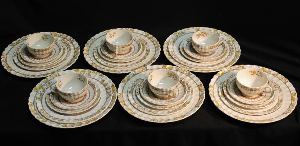 Spode “Buttercup” six 5- pc. Place settings.Place s: Spode “Buttercup” six 5- pc. Place settings.Place setting consists of dinner plate, tea cup & saucer, luncheon plate & bread & butter plate.