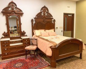Stunning Victorian Bedroom Suite