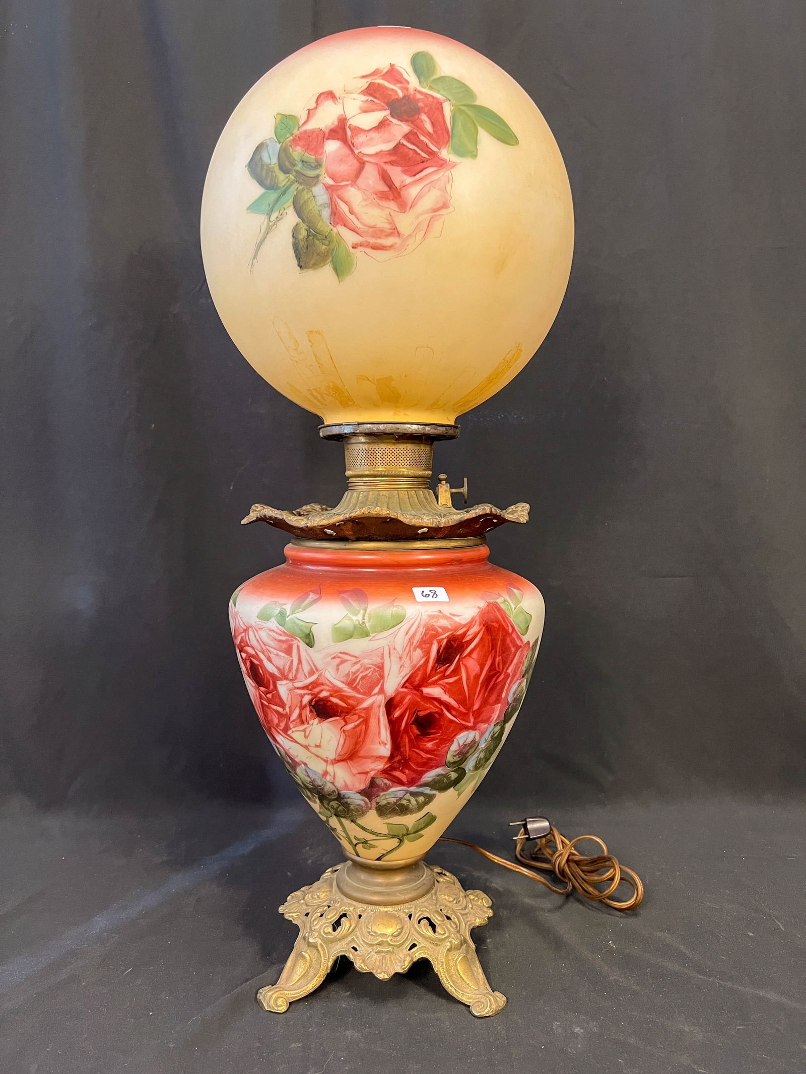 2 part Gone with the Wind Lamp with Rose Decoration (1 of 7)