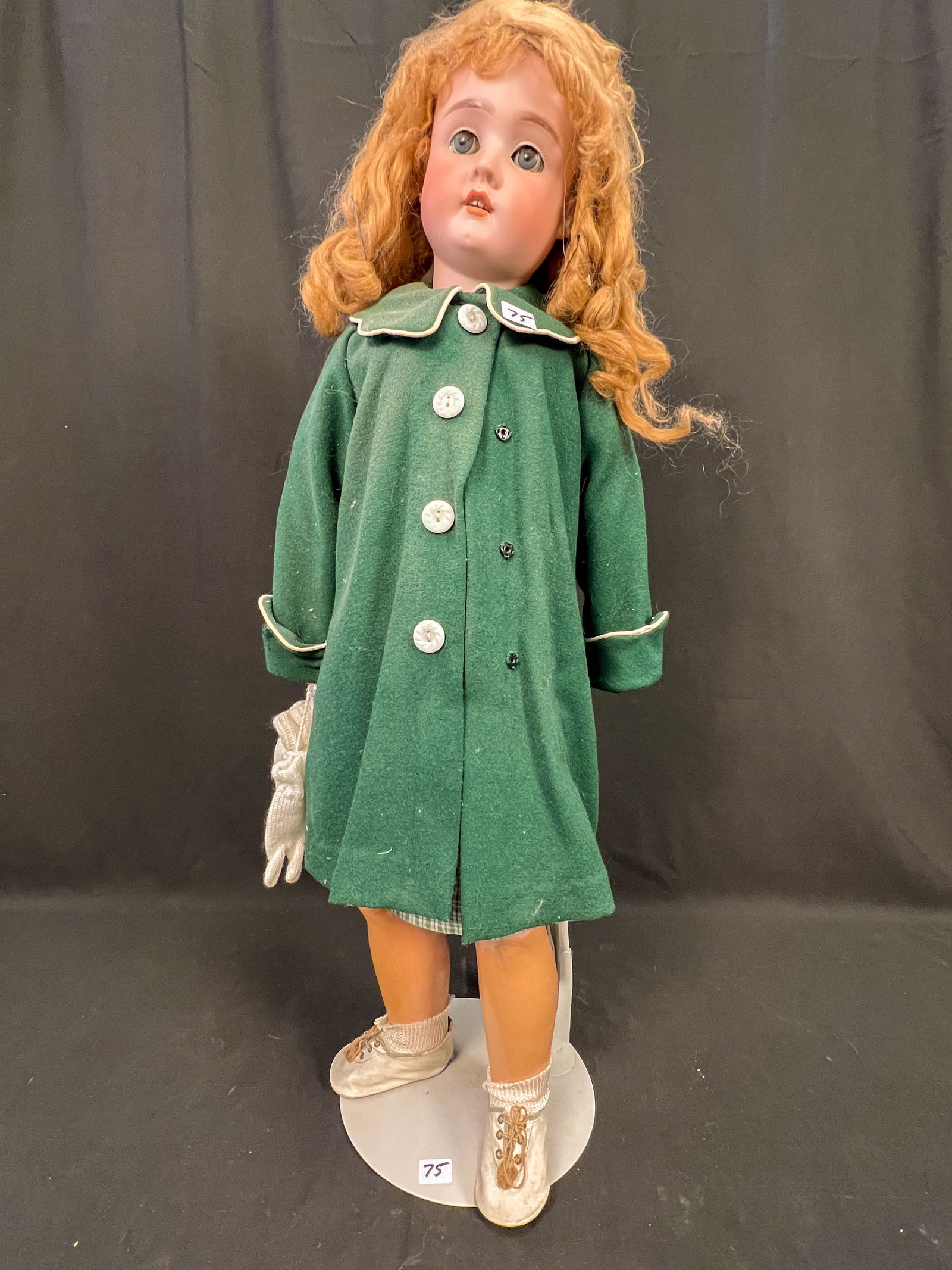 Antique Bisque Head Doll with Jointed Body by Shoenau & Hoffmeister: Antique bisque head doll with jointed body by Shoenau & Hoffmeister #1906. Newer mohair wig with set eyes, 29" tall.