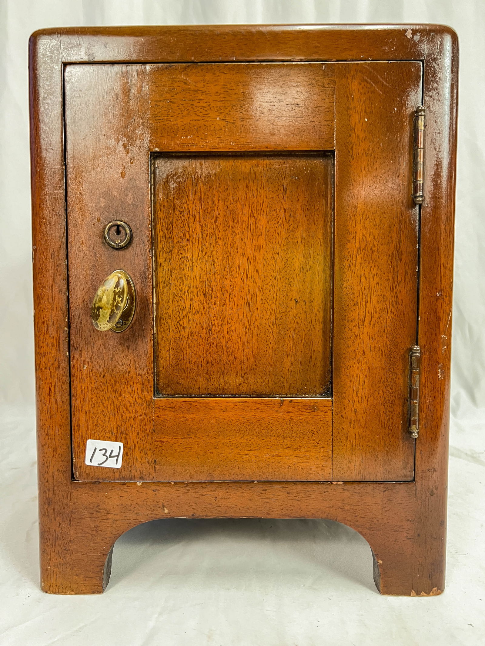 Antique Humidor in the Shape of a Safe (1 of 6)