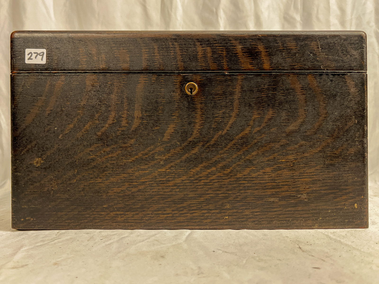 Tiger Oak Humidor with Handles (1 of 5)