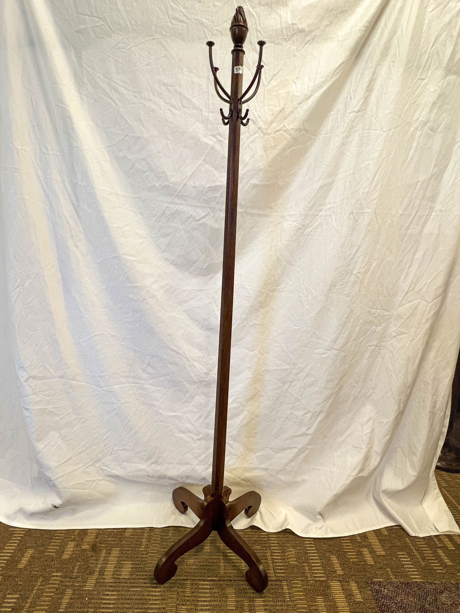 Colonial Serpentine Mahogany Hall Tree with Ball Finial (1 of 4)
