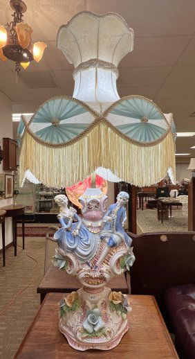 Late 40's 50's Capodimonte Figural Porcelain Table Lamp